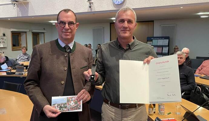 Der Lomersheimer Stadtrat Ulrich Hagenbuch (Freie Wähler, rechts) und Mühlackers Oberbürgermeister Frank Schneider. Stäbler Der Lomersheimer Stadtrat Ulrich Hagenbuch (Freie Wähler, rechts) und Mühlackers Oberbürgermeister Frank Schneider.