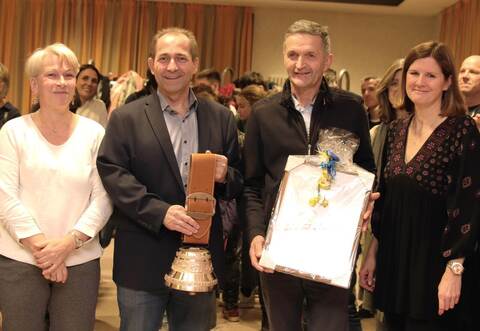 Die Freundschaft weiter festigen wollen André Chrétien, Annick Devillers vom Partnerschaftkomitee Frasne, zusammen mit Bürgermeister Frank Spottek und sein Amtskollege Philippe Alby sowie Bettina Günther und Karl-Heinz Wagner vom Tiefenbronner Feundeskreis Frasne (von links).