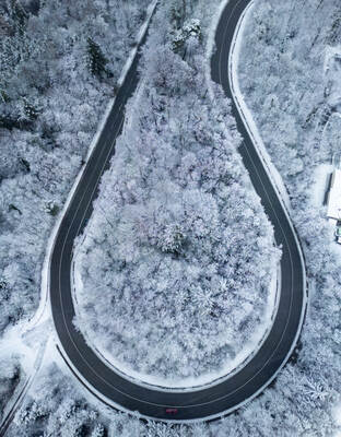 Winter Schmuckis Huchenfeld