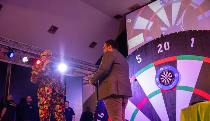 Darts Turnier Kieselbronn Stimmung