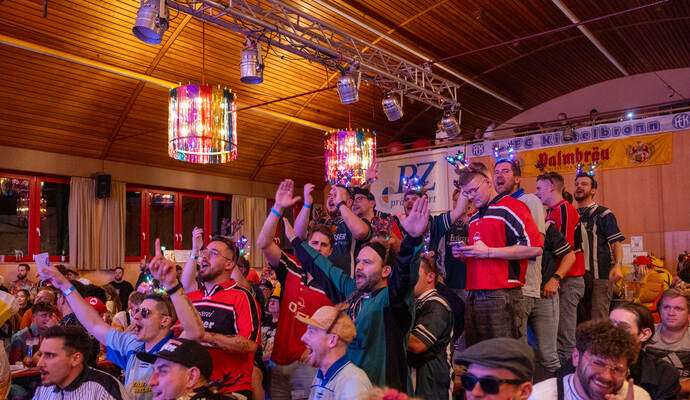 Darts Turnier Kieselbronn Stimmung