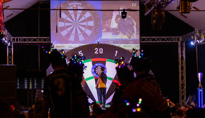 Darts Turnier Kieselbronn Stimmung