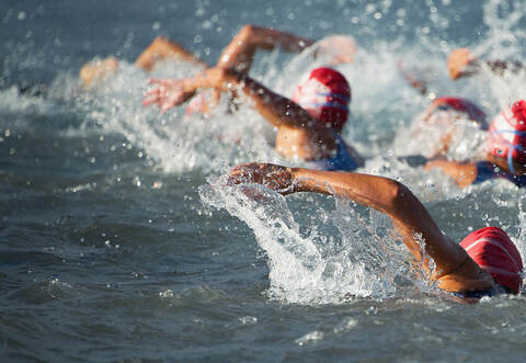 Beim Mühlacker Triathlon 2023 hat ein Streckenposten Läuferinnen unsittlich angefasst.