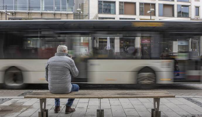 Die Stadt Pforzheim und der Enzkreis hatten zuvor den Wunsch geäußert, das eigene Mobilitätsangebot mit dem Beitritt zum KVV weiterzuentwickeln. Der Karlsruher Kreistag ist auch dafür.