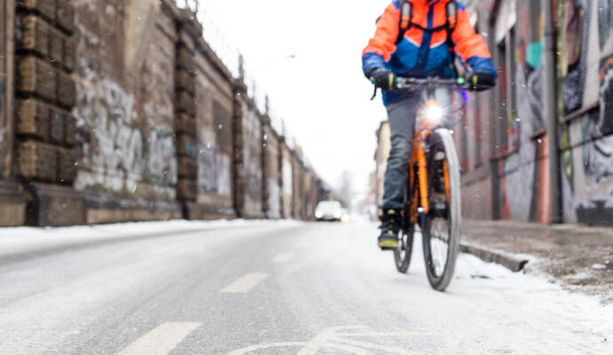 Nach eigenen Aussagen stand der Fahrradfahrer zudem auch unter Einfluss von Kokain und anderen Betäubungsmitteln.