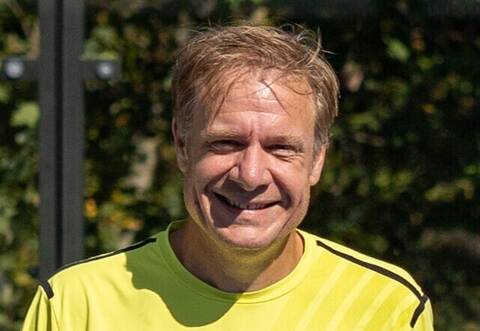 Der in Birkenfeld wohnhafte Bürgermeister von Rheinstetten, Michael Heuser, ist unerwartet verstorben. Er hinterlässt eine Frau und zwei Kinder.