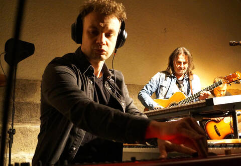 Begeistern: Keyboarder Kool Lyczek, Ray und Steve Wilson (von links).