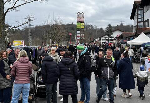 Großer Andrang herrschte am verkaufsoffenen Sonntag in Karlsbad.