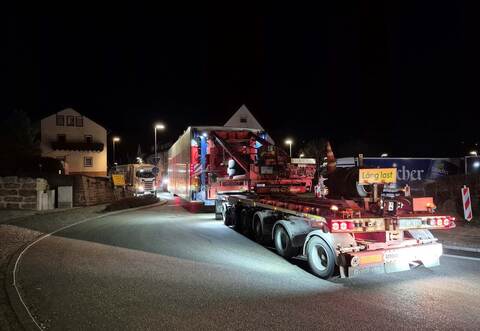 Der halbseitig abgeräumte Kreisverkehr in Calmbach.