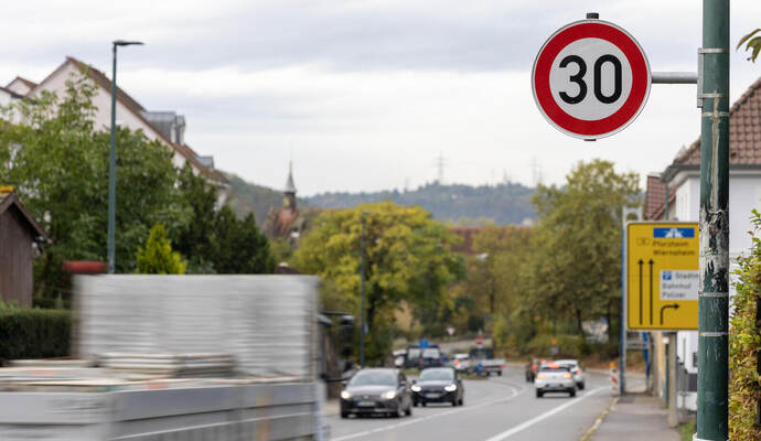 Mittlerweile gilt auf der innerstädtischen B 10 in Mühlacker seit geraumer Zeit Tempo 30. Röhr Mühlacker B10 Tempo 30