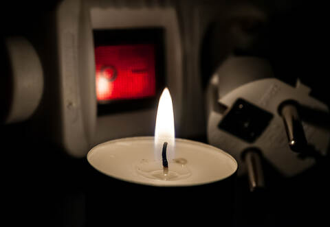 Plötzlich ohne Strom waren Teile der Gemeinden Neulingen und Königsbach-Stein sowie Bretten am späten Samstagabend.