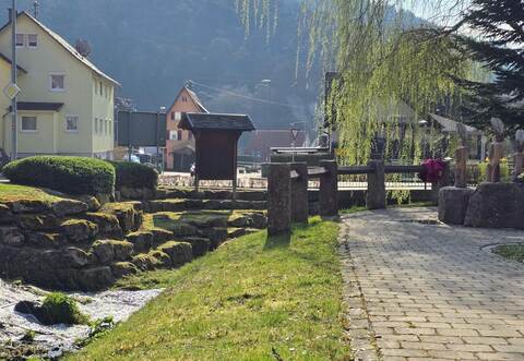 Eine neue Absturzsicherung im Unterreichenbacher Ortspark soll installiertwerden. Das hat der Gemeinderat beschlossen.