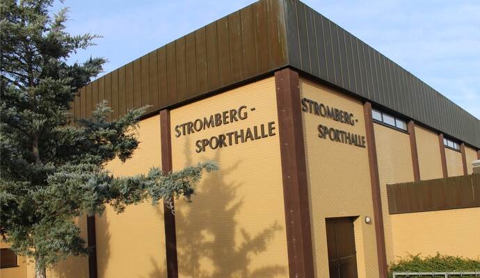 Es gibt eine neue Benutzungsordnung für die Stromberghalle. Es gibt eine neue Benutzungsordnung für die Stromberghalle.