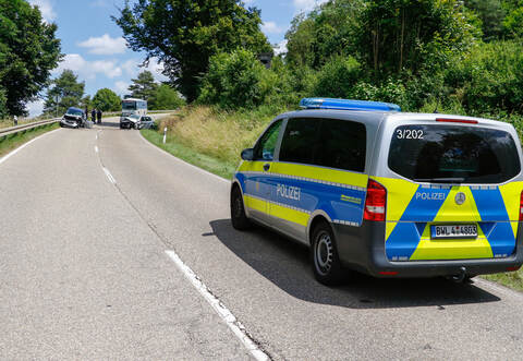 Auf der Landstraße zwischen Heimsheim und Perouse kam es am Samstag zu einem im Unfall.