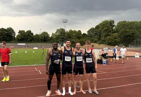 Die Staffel der TSG Niefern mit (von links) Cosmos Dominic, Rafael Alcaniz-Hofer, Marcel Breuer und Mattes Faller ist Vize-Landesmeister.