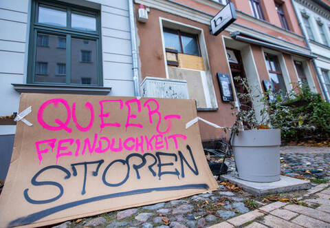 Nach mutmaßlichem Brandanschlag auf Queer-Bar