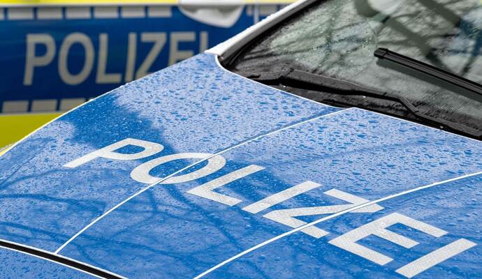 Polizei - Symbolbild Polizei - Symbolbild