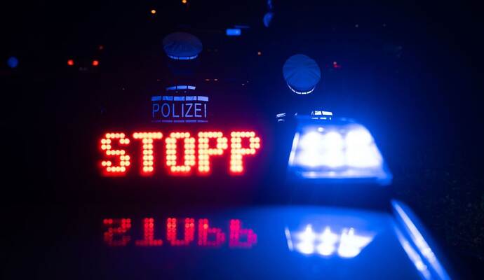 Polizei - Symbolbild Polizei - Symbolbild