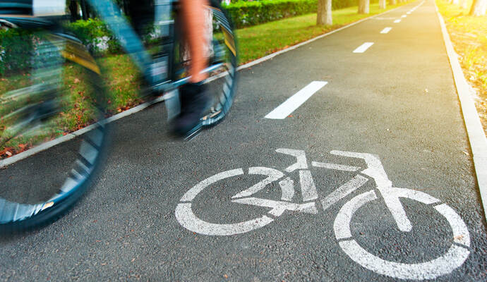Auch Fahrrad-Piktogramme sollen angebracht werden.