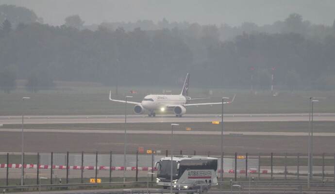 Nach Drohnensichtung am Flughafen München - Flugbetrieb