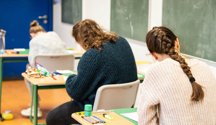 Bei der Umstellung auf G8 gab es einen doppelten Abitur-Jahrgang. In sieben Jahren wird es durch die Rückkehr zu G9 ein Jahr ohn Abiturprüfungen an den allgemeinbildenden Schulen