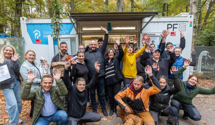 Ein riesiges Dankeschön gibt’s vom Wildpark-Team für die bisherige Gastro-Betreiberfamilie Papazoglu. Meyer Abschied Cemil Papazoglu Wildpark