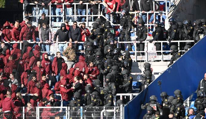 Karlsruher SC - 1. FC Kaiserslautern Karlsruher SC - 1. FC Kaiserslautern