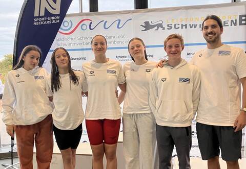 Erfolgreiches Team: Anna Troisi (von links), Kasja Blazin, Katharina Mößner, Lily Reister, Erik Hauser und Trainer David Strambach-Ramirez.