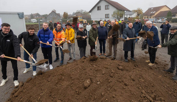 Spatenstich Neubaugebiet Pferchäcker Lienzingen