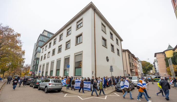 Menschenkette Jüdische Synagoge 