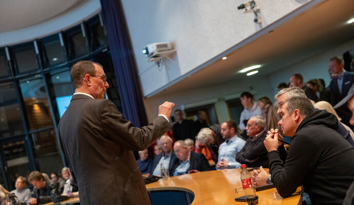 Mühlacker Stichwahl Retter Renner