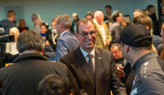 Mühlacker Stichwahl Retter Renner