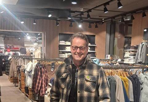 Udo Bertsch, Geschäftsführer des gleichnamigen Modehauses und Sprecher der Einzelhändler, ist mit der langen Einkaufsnacht zufrieden.