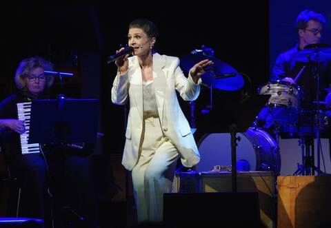 Sängerin Meike Fabian zeichnet ein nuanciertes Porträt der vielschichtigen Hildegard Knef.