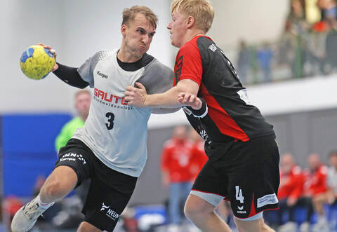 Nochmal gut gegangen: Knittlingen und David Kautz (links) konnten die Heimniederlage abwenden.