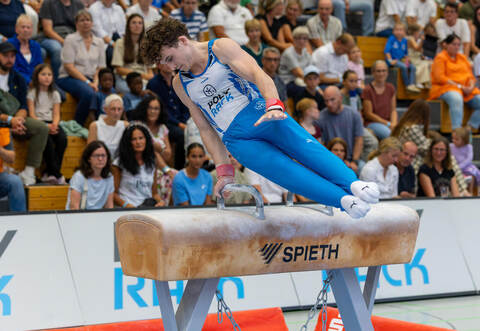 Alexander Kunz wird im letzten Vorrundenwettkampf für die KTV Straubenhardt am Pauschenpferd alles geben.