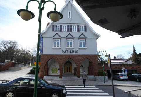 Matthias Leyn bleibt bis Ende März im Schömberger Rathaus. Gleich am nächsten Tag soll eine Nachfolgerin oder ein Nachfolger im Chefsessel Platz nehmen.