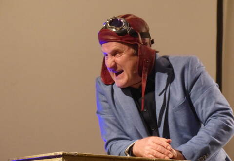 Wusste das Publikum mit seinem „Faust“-Abend zu unterhalten:Bernd Kohlhepp.