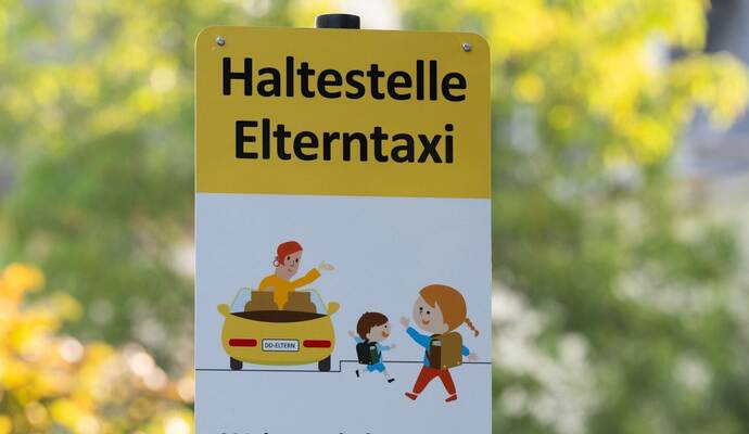 Debatte über «Elterntaxis»