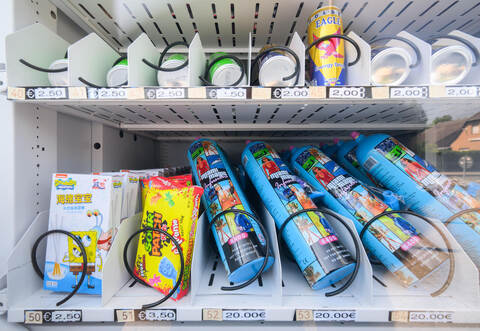 Lachgas aus Warenautomat sorgt für Kritik