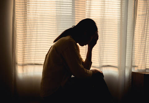 „Menschen in Not“ unterstützt eine alleinerziehende Mutter in Schwierigkeiten.