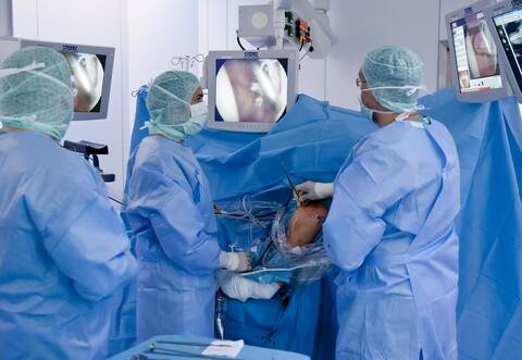 Gelenk-OP hier bei der RKH in Markgröningen: In Neuenbürg waren solche Behandlungen lange Jahre lang die Stütze, nun gehen die Zahlen zurück.