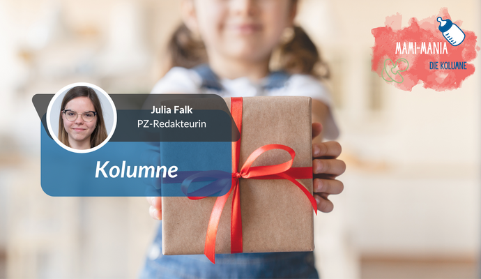 "Natürlich wollen die allermeisten Eltern für ihren Nachwuchs nur das Beste. Und dazu gehört in unserer wohlhabenden Gesellschaft eben auch das Kaufen von Spielzeug, Büchern, Tonie-Figuren, und und und", schreibt PZ-Redakteurin Julia Falk in einer neuen Folge ihrer Kolumne "Mami-Mania".