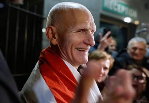 Belarus lässt 123 politische Gefangene frei