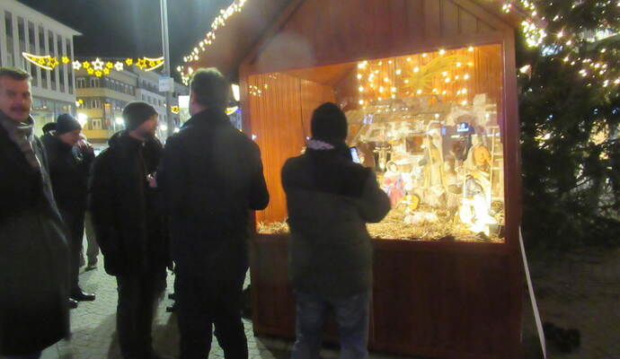 Die Weihnachtskrippe am Leopoldplatz.