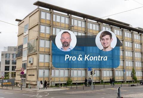 Zwei Redakteure sind unterschiedlicher Meinung, wenn es um das alte Technische Rathaus in Pforzheim geht.