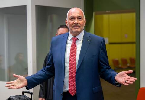 Prozess gegen Ex-Bundestagsabgeordneten Fischer