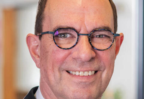 Frank Schneider mit einem Grußwort zu Weihnachten.