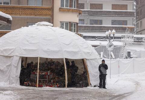 Trauerfeier nach Brand im Schweizer Skiort Crans-Montana