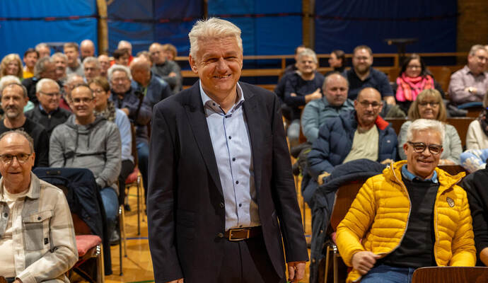 Solo-Kandidatur: Wurmbergs Bürgermeister Jörg-Michael Teply hat bei der Wahl am 18. Januar keinen Gegenkandidaten. Bei der Vorstellung in der Turn- und Festhalle skizzierte er den Kurs der Gemeinde.